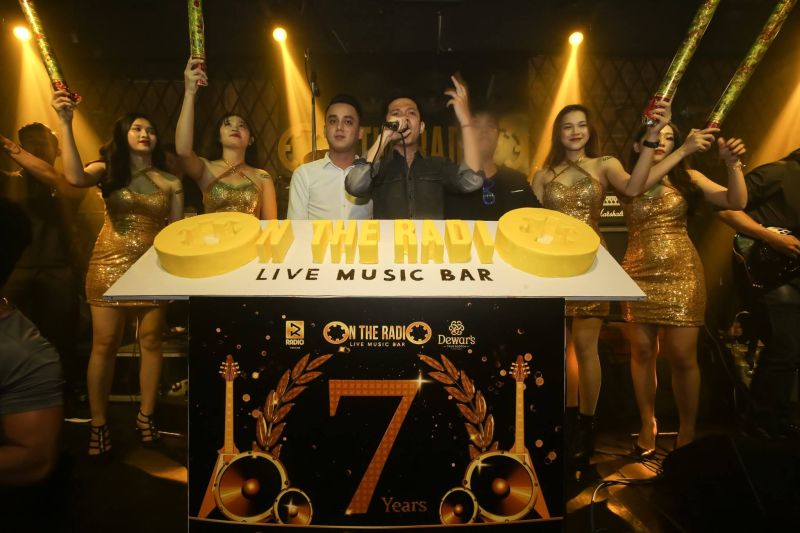 THE 7TH ANNIVERSARY - ON THE RADIO BAR